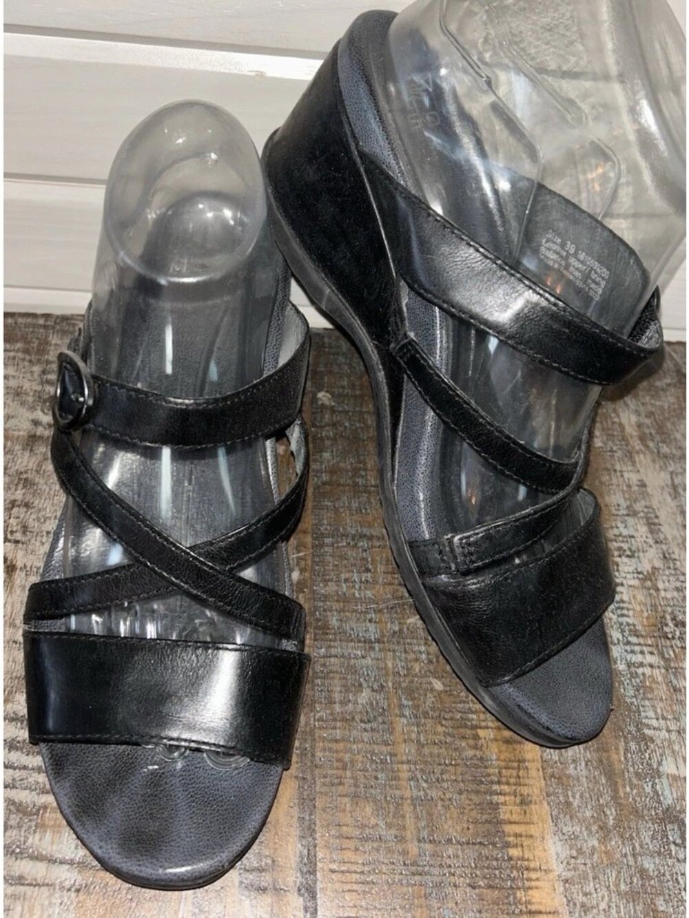 Dansko Sz EU 39 US 8.5-9 Ana Strappy Leather Black Sandals Slip On Shoes Buckle
